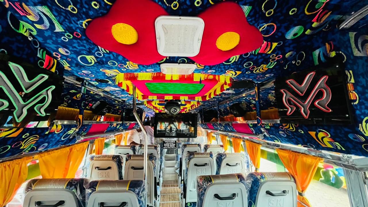 /coach-van/1.jpg